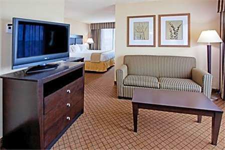 Holiday Inn Express and Suites Newberry By IHG