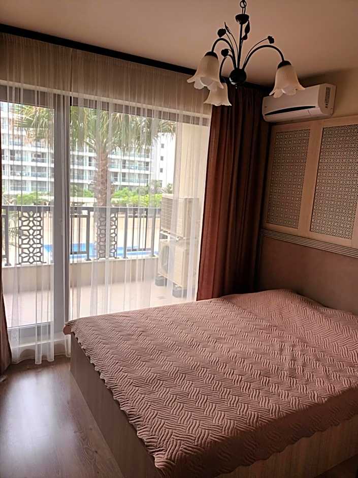 ЛУКСОЗЕН АПАРТАМЕНТ В 4 звезден хотел