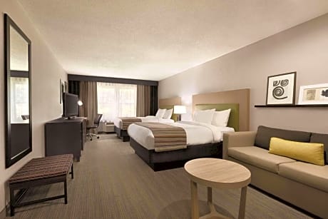 Studio Suite with Two Queen Beds