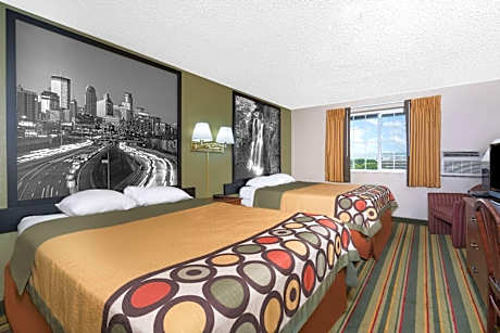 2 Queen Beds Non-Smoking