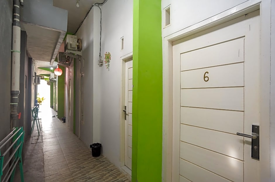 RedDoorz Syariah near RS Advent Bandar Lampung