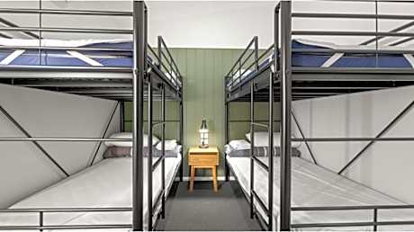 Deluxe 2 Bedroom Cabin