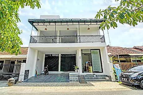 Super OYO 92433 Sirih Gading Family Guest House