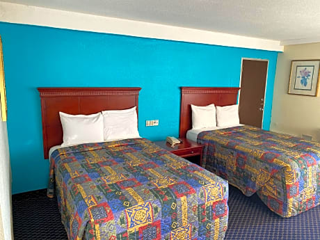 2 Queen Beds