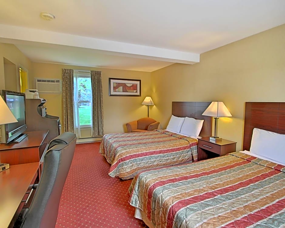 Rodeway Inn & Suites