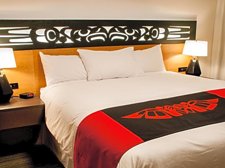 King Suite with Ocean View