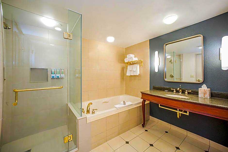 Harrah's Kansas City - A Caesars Rewards Destination 