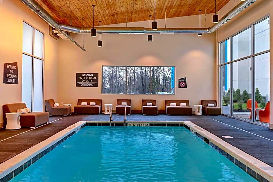 Aloft Mooresville