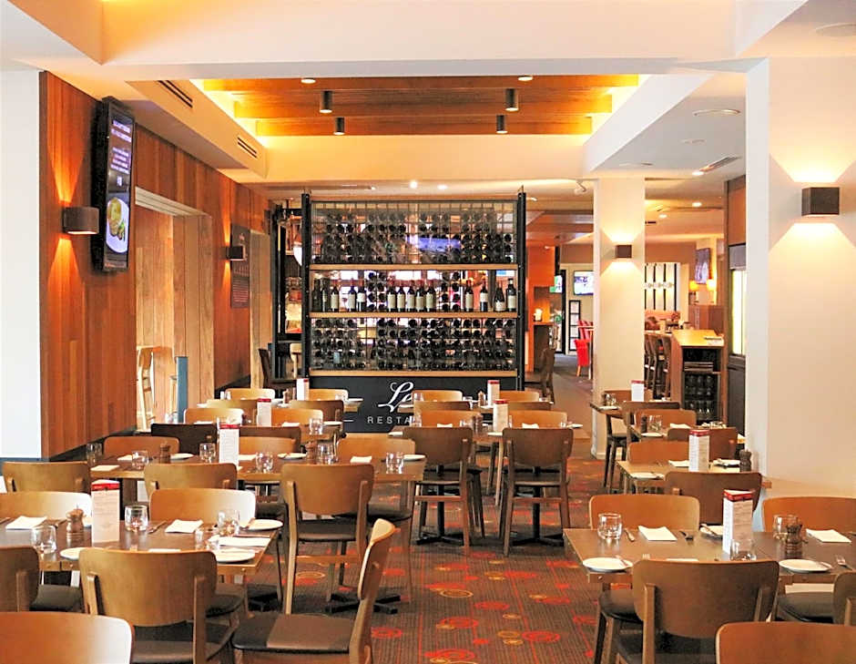 Sovereign Park Motor Inn