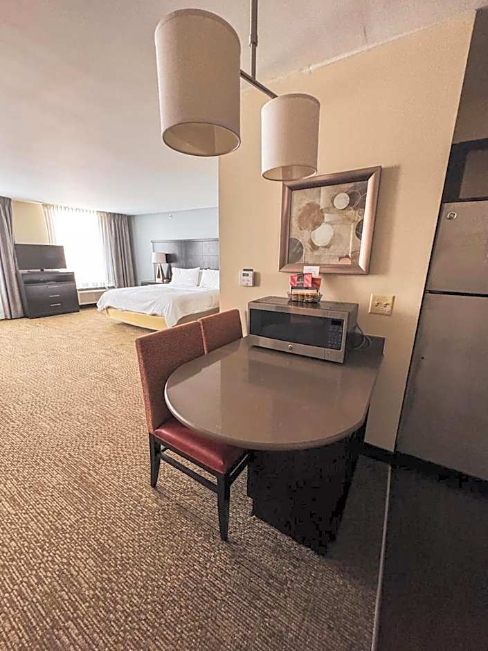 Staybridge Suites Marquette By IHG