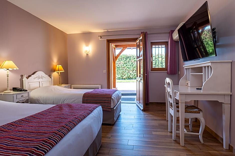 Hotel Village Motel