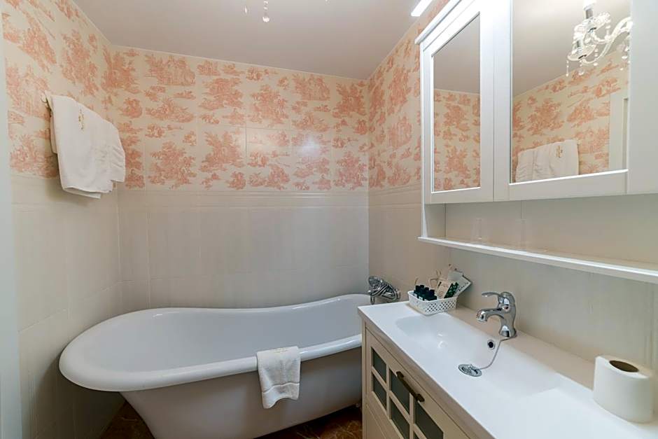 Rey Don Pedro Luxury Home