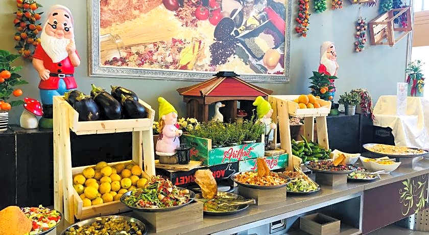 Ruth Daniel Residence