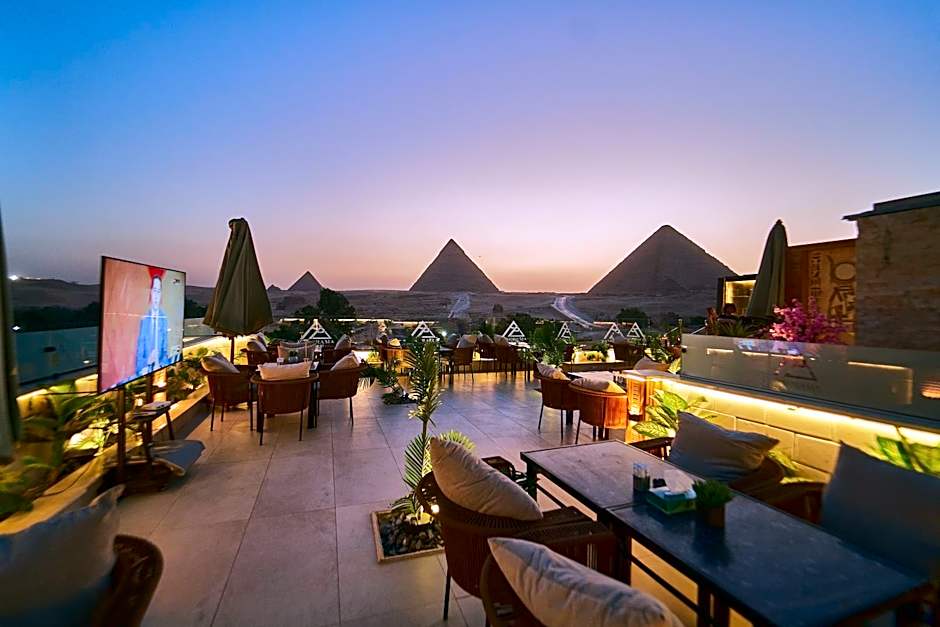 PANORAMA view pyramids