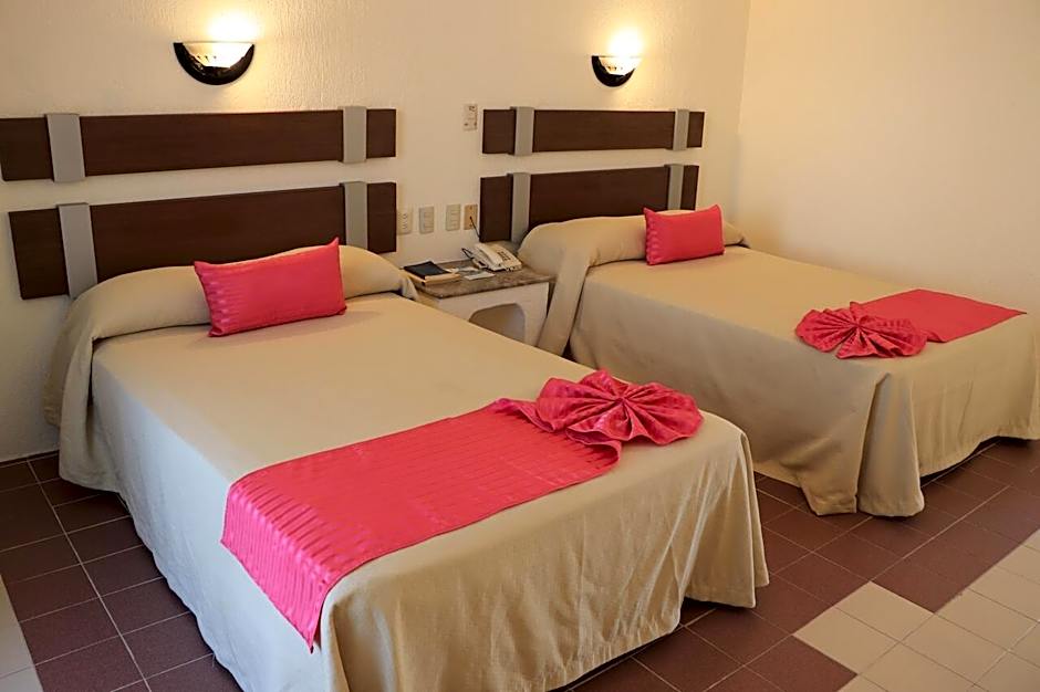 Plaza Palenque Hotel & Convention Center