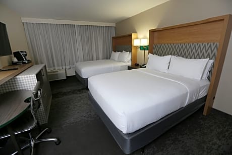 Standard Queen Room with Two Queen Beds