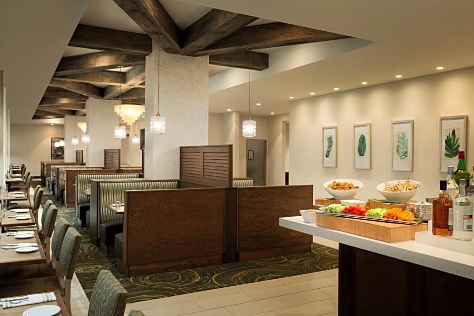 Embassy Suites By Hilton Oahu Kapolei - FREE Breakfast