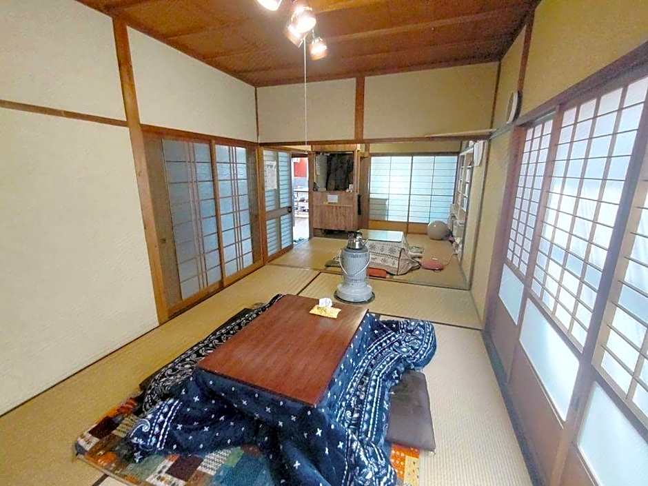 Guesthouse Bench