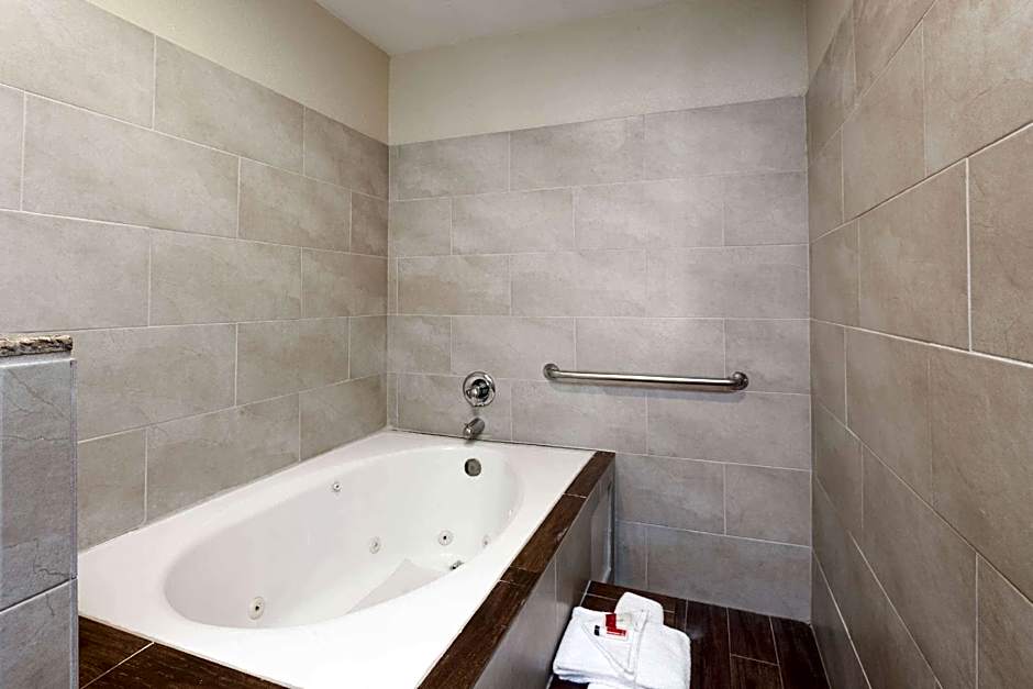 Super 8 by Wyndham Bakersfield South CA