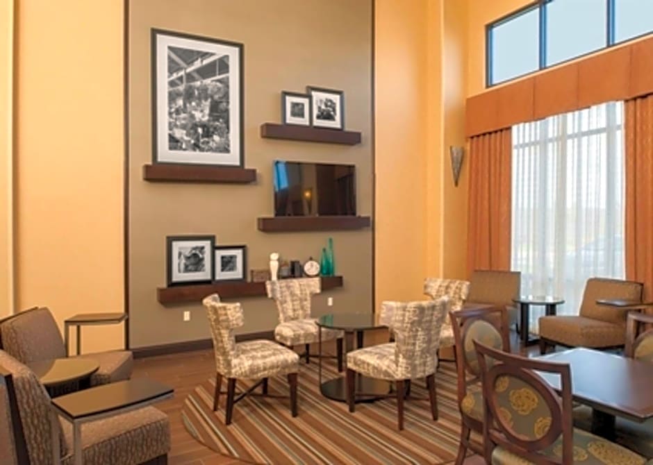 Hampton Inn & Suites Grand Rapids-Airport 28th St