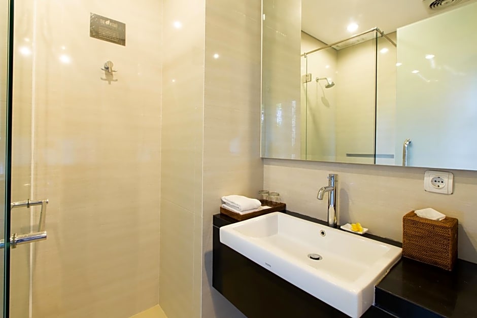 The Astari Villa and Residence