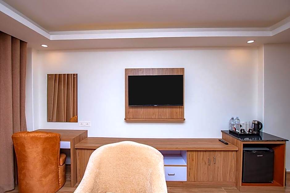 Hotel Pokhara Village & SPA