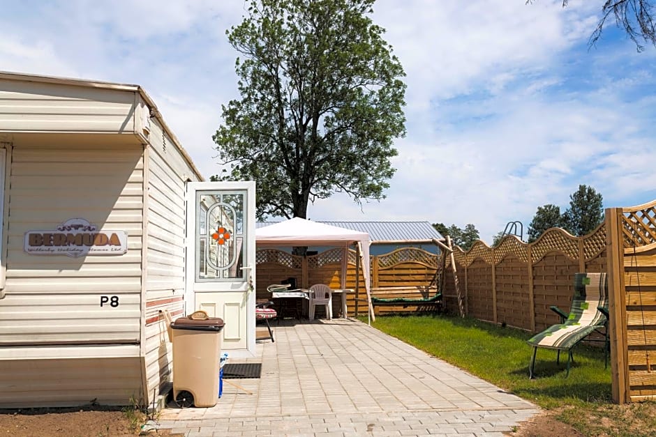 Domki nad jeziorem Mieruniszki