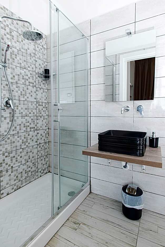 Naples Gateway Rooms