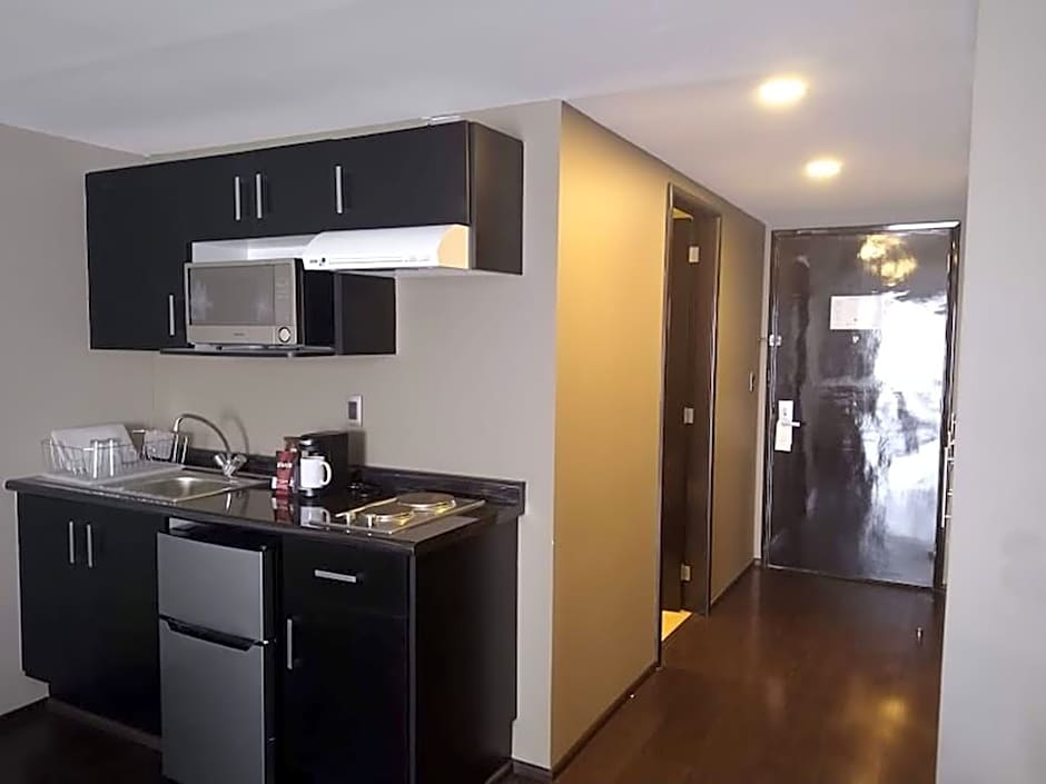 Elite 47 Hotel & Suites