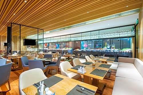 Holiday Inn Zhongshan Downtown, an IHG Hotel