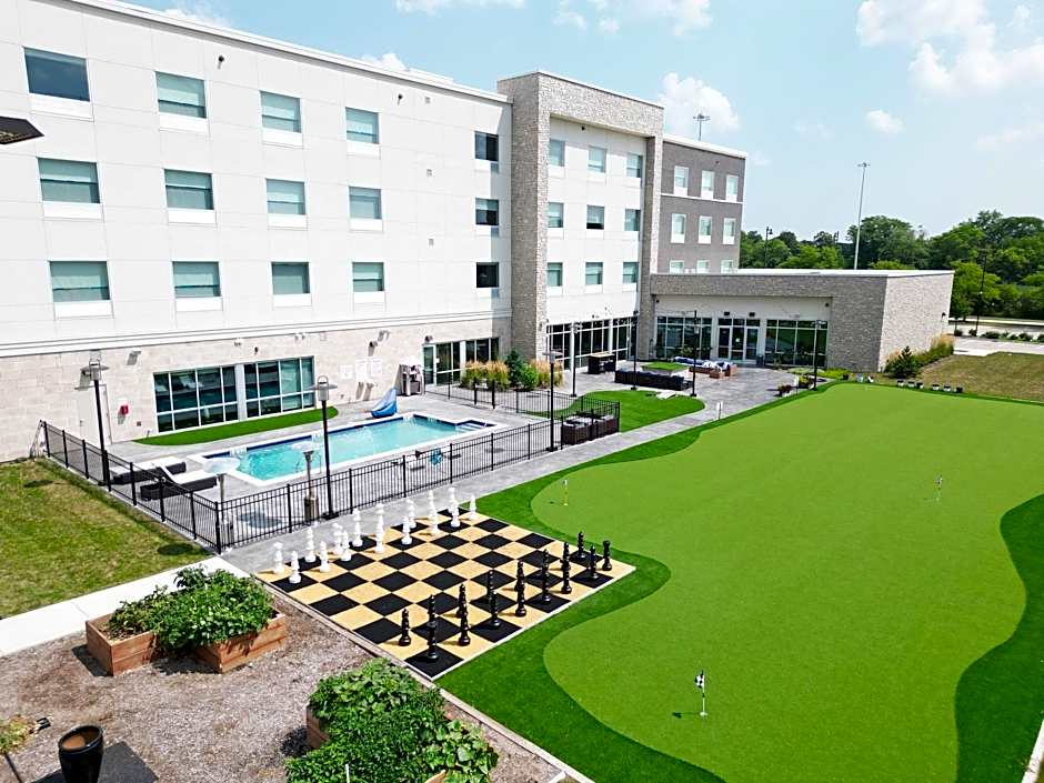 Holiday Inn Express & Suites Chicago Schaumburg By IHG