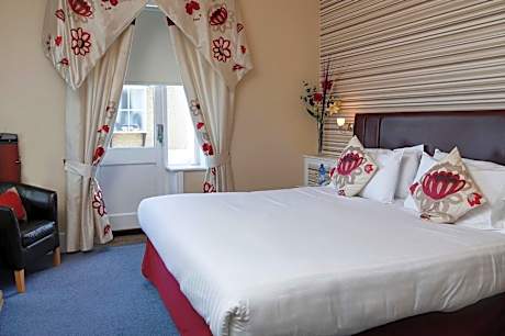1 King Bed, Non-Smoking, Sea View, Deluxe Room