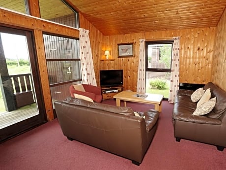 Lodge-Standard-Private Bathroom-Garden View-large