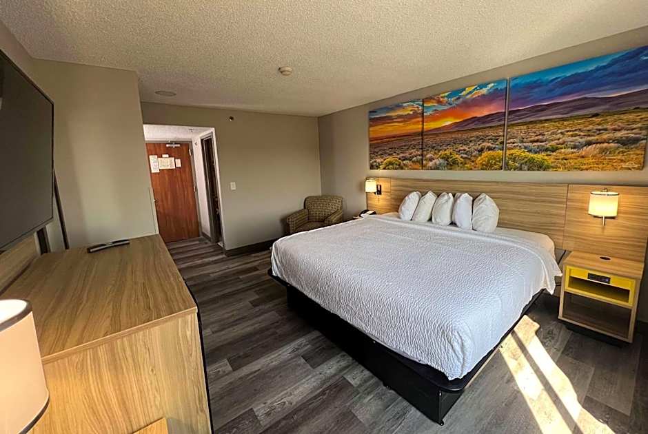 Days Inn by Wyndham Tulsa Central
