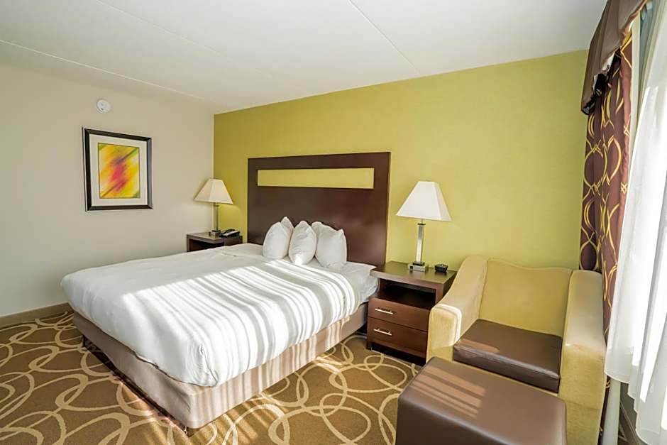 Elimwood Hotel, a Ramada by Wyndham