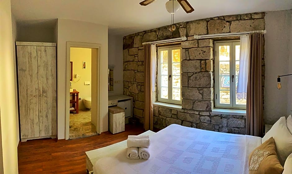Oberj d'Azur Alacatı