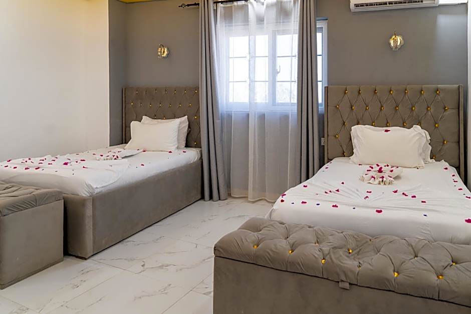 Golden Hotel