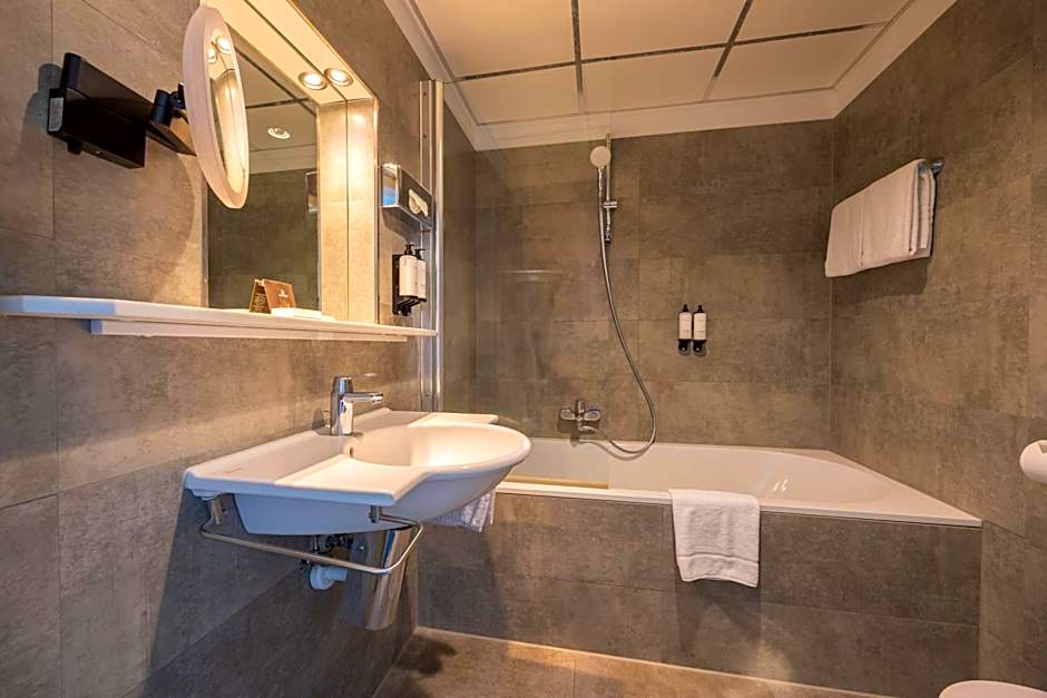 Apollofirst Boutique Hotel