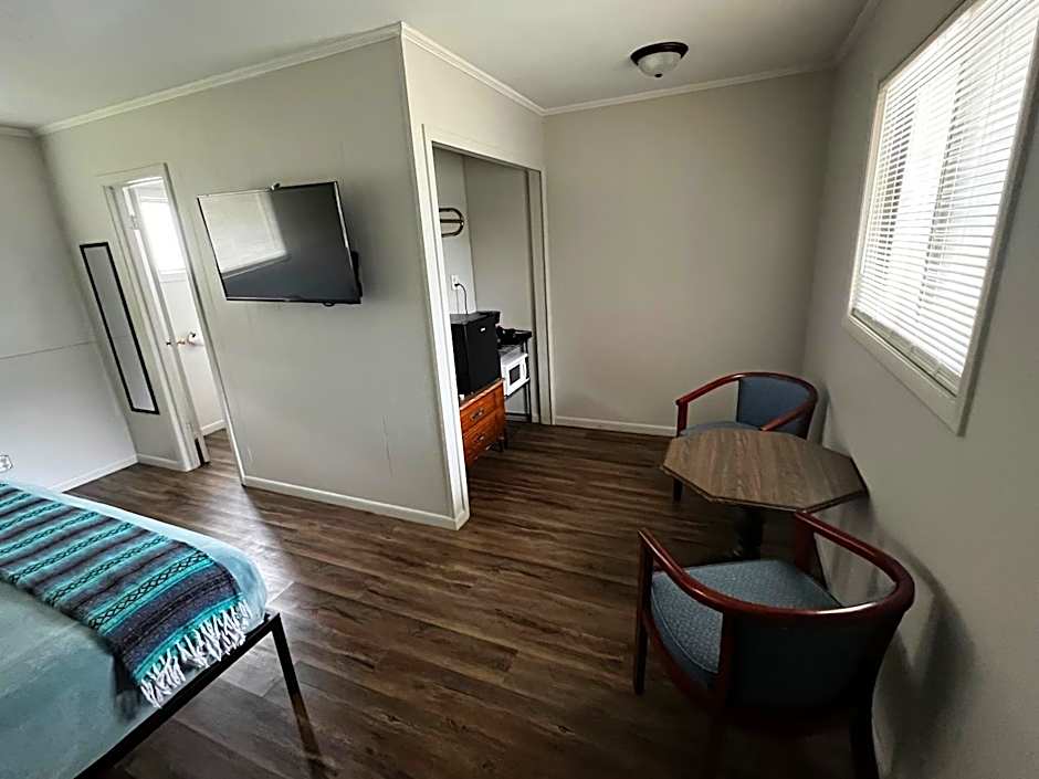 The Cedar Motel