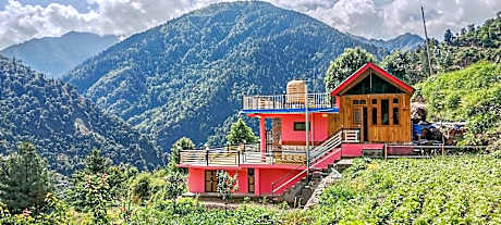 Snow and Field View Homestay