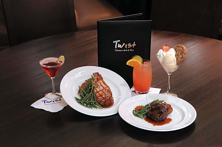 DoubleTree By Hilton Decatur Riverfront