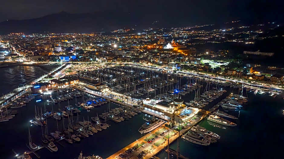 Yacht Club Marina di Loano | UNA Esperienze