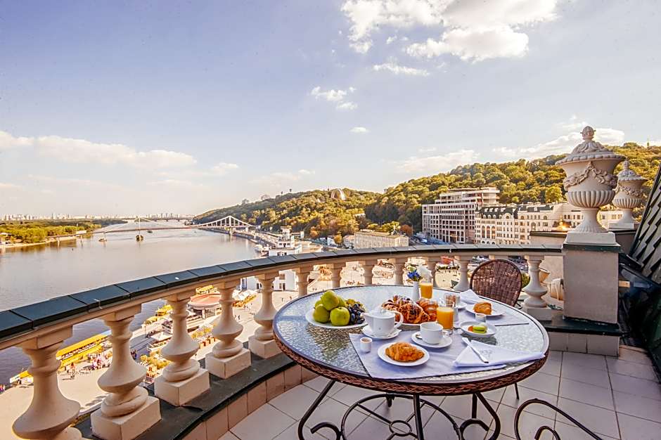 Fairmont Grand Hotel Kyiv