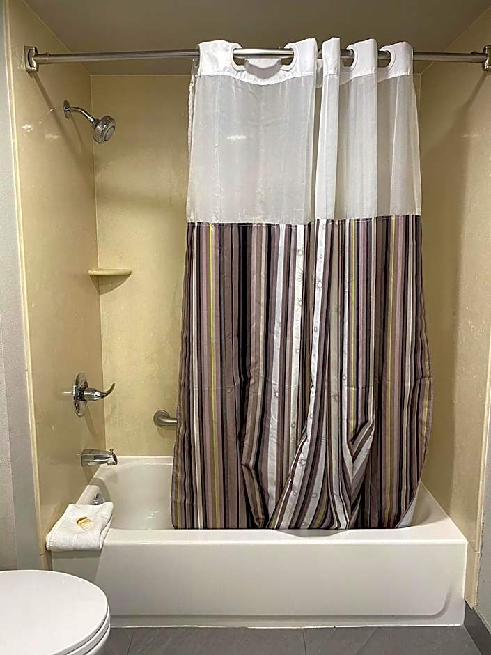 La Quinta Inn & Suites by Wyndham Clarksville