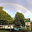 Brookside Motel & Cabins