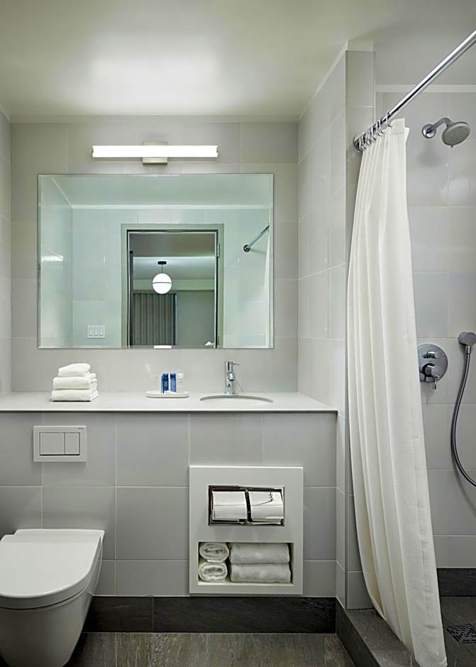 The Melrose Hotel