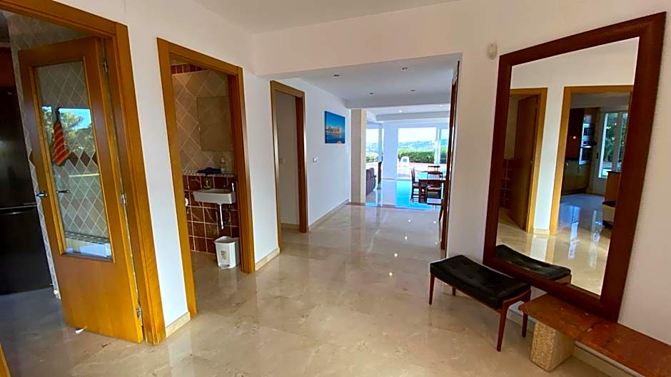 Villa Cuesta de San Antonio,