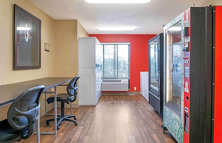 Extended Stay America Select Suites - Detroit - Warren
