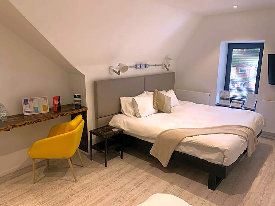 Cardiff Arms Bistro & Hotel