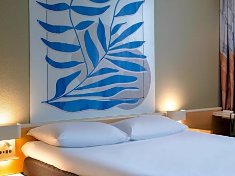 Standard Room with 1 double bed